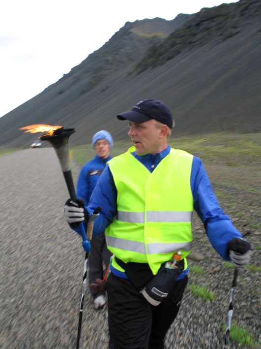 Sá blindi tekur við Kyndlinum