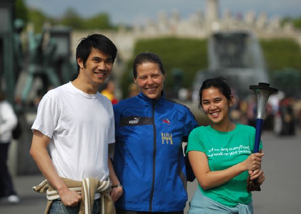 Friederike w thai couple